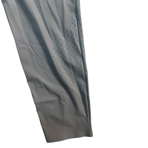NWT Outdoor Voices Grey leggings Back Pocket wicking material w/ leg venting Lg - Picture 10 of 13